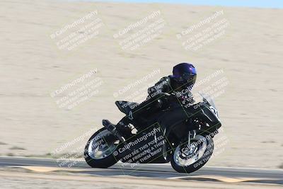 media/Oct-05-2025-CVMA (Sun) [[beeef4f201]]/Race 11-500-400(4)-350 Supersport/